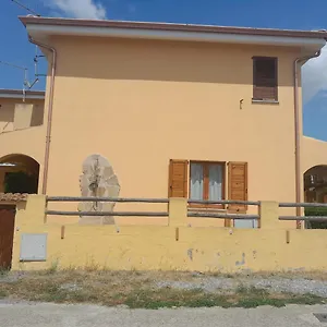 Villa Su Due Livelli Super Accessoriata, SantʼAnna Arresi
